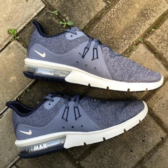 Nike Other - Men's Nike Air Max Sequent 3 (Size 10)